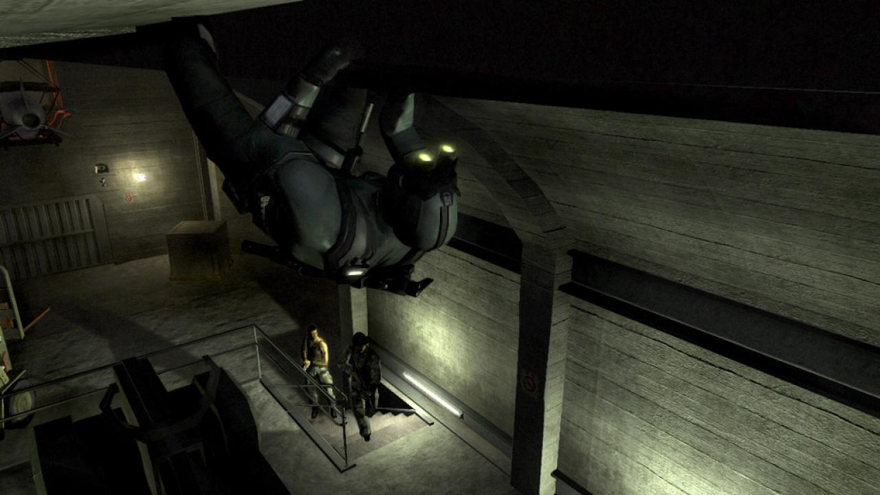 [10/08/2011] Splinter Cell galt Anfang der Zweitausender als Konkurrent zu Hideo Kojimas Metal Gear Solid. Die Anfänge der Reihe zeichneten sich durch knallharte Stealth-Missionen mit wenig Spielraum für Fehler aus. Inzwischen wollen auch Action-Enthusiasten zufrieden gestellt werden. Nach dem für Fans der Originale enttäuschenden Conviction, lieferte Blacklist zumindest einen Kompromiss aus alten und neuen Gameplay-Mechaniken.