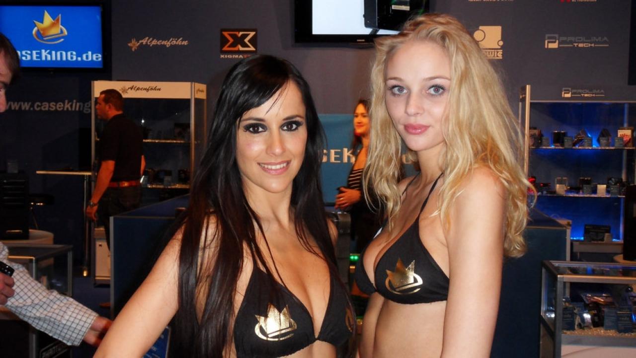 [17/08/2011] Hier gibt es die heißesten Messe-Babes der Gamescom 2011. Klickt auf Seite 2 des Artikels, um in den Bilder-Browser zu gelangen. (18)