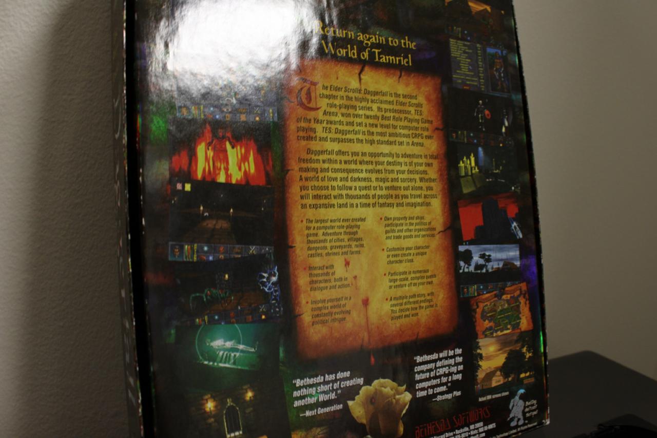 [01/09/2011] Daggerfall: Unboxing-Bilder zum 15-Jährigen Jubiläum. (2)