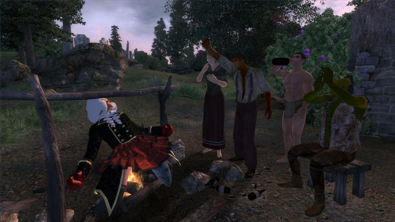 [21/09/2011] Fun-Mods: Wenn ihr mit Skyrim durch seid und euch der Sinn nach Unsinn steht, könnt ihr euch eine der zahlreichen Fun-Mods installieren, die relativ sicher erscheinen werden. In Oblivion könnt ihr beispielsweise als Sheogorath durch die Welt ziehen und es Käse regnen lassen. (Bild: Youtube-Video The Silly Adventures of Mr. Mochi)