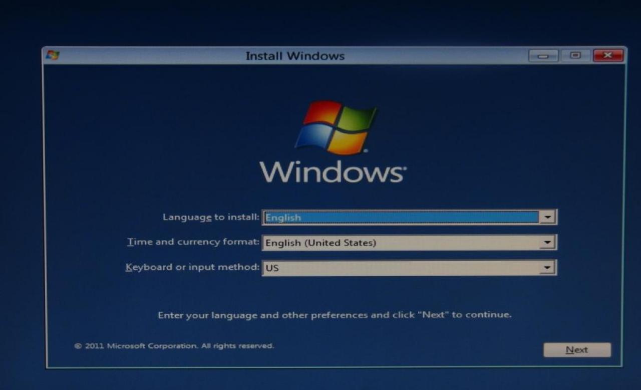 [23/09/2011] Installationsbildschirm der Preview von Windows 8.