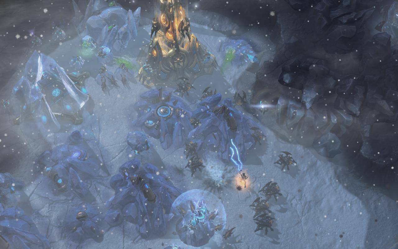 [21/10/2011] Starcraft 2: Heart of the Swarm im Test: In unserem Test-Tagebuch schildern wir euch unsere Erfahrungen mit der Strategie-Erweiterung von Blizzard. (2)