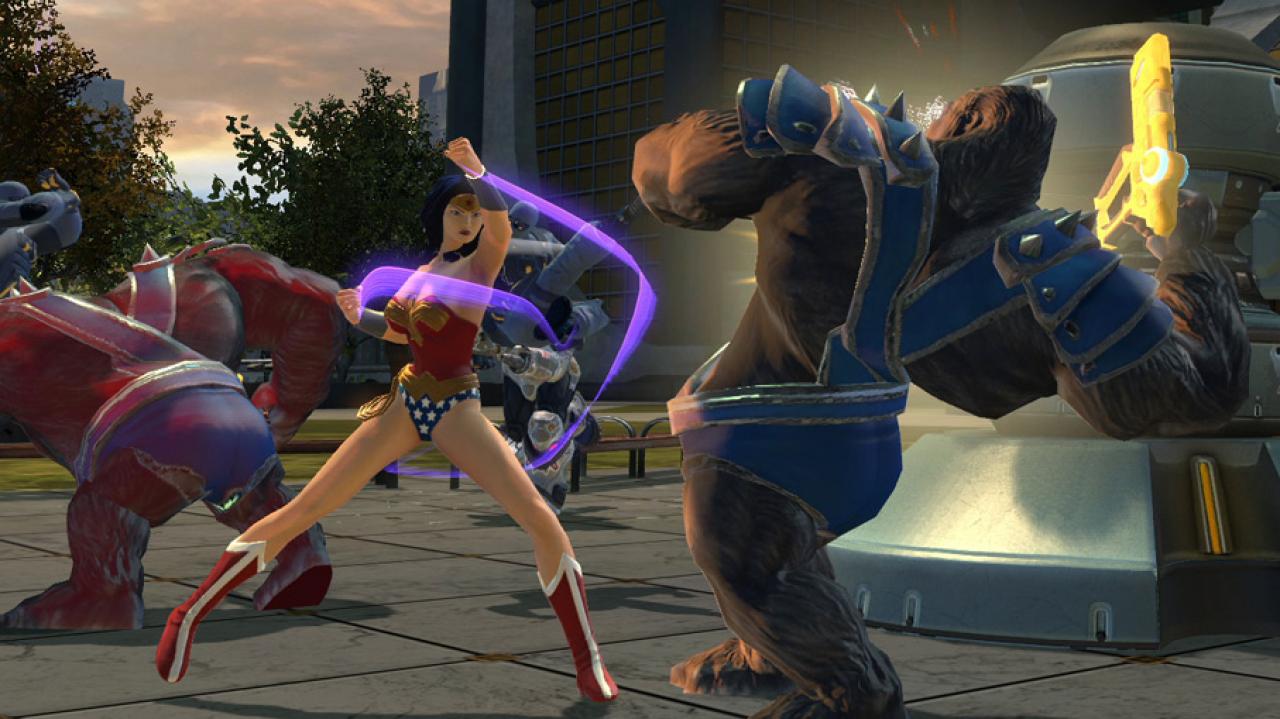 [02/11/2011] Mit City of Heroes, Champions Online sowie DC Universe Online gibt es inzwischen eine Reihe von Superhelden-MMOs. Letzteres bedient sich dem Namen entsprechend am DC-Universum und so trifft man jede Menge bekannter Helden und Schurken wie Batman, Superman oder Joker.