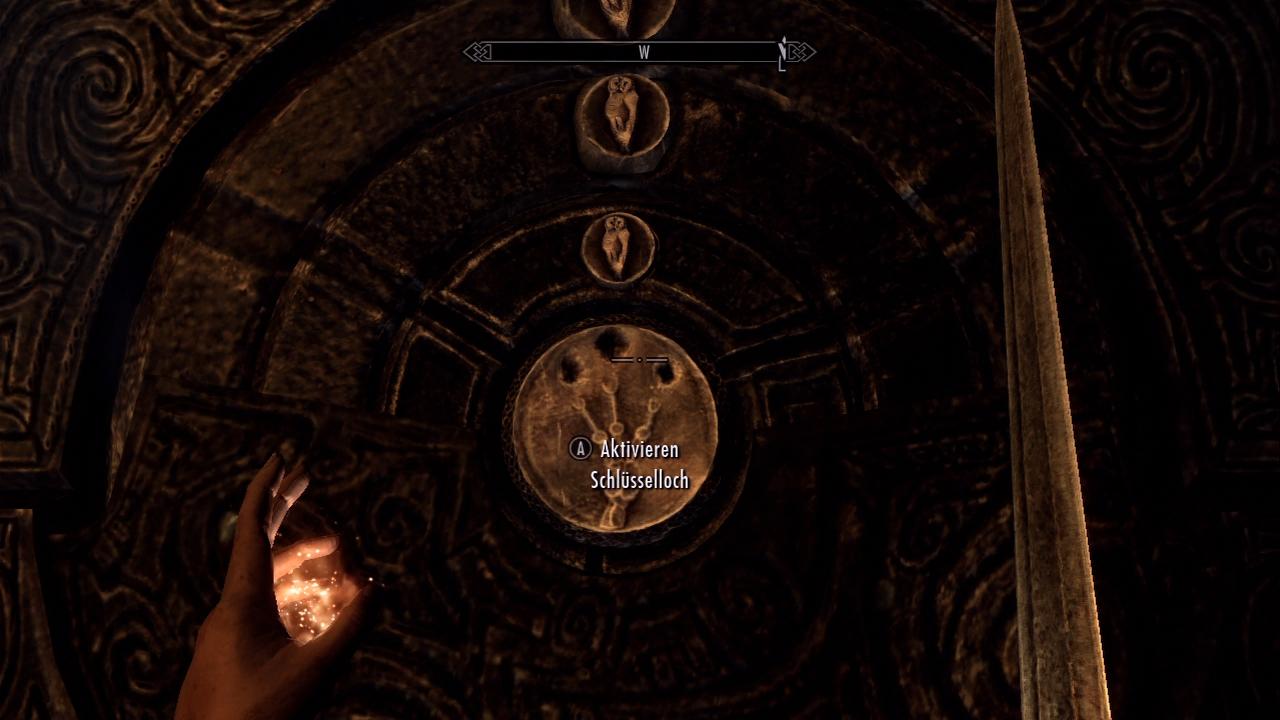 [10/11/2011] Diese drei Symbole muss man nun an den Drehscheiben dieser Tür einstellen, damit sich der Weg öffnet. - Bild stammt aus der Xbox 360-Version von The Elder Scrolls 5: Skyrim.