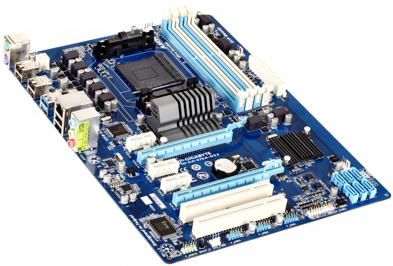 [07/02/2012] Auch für Sockel AM3-CPUs empfehlen wir Mainboards für den Sockel AM3+, hier ein Gigabyte 970A-DS3 