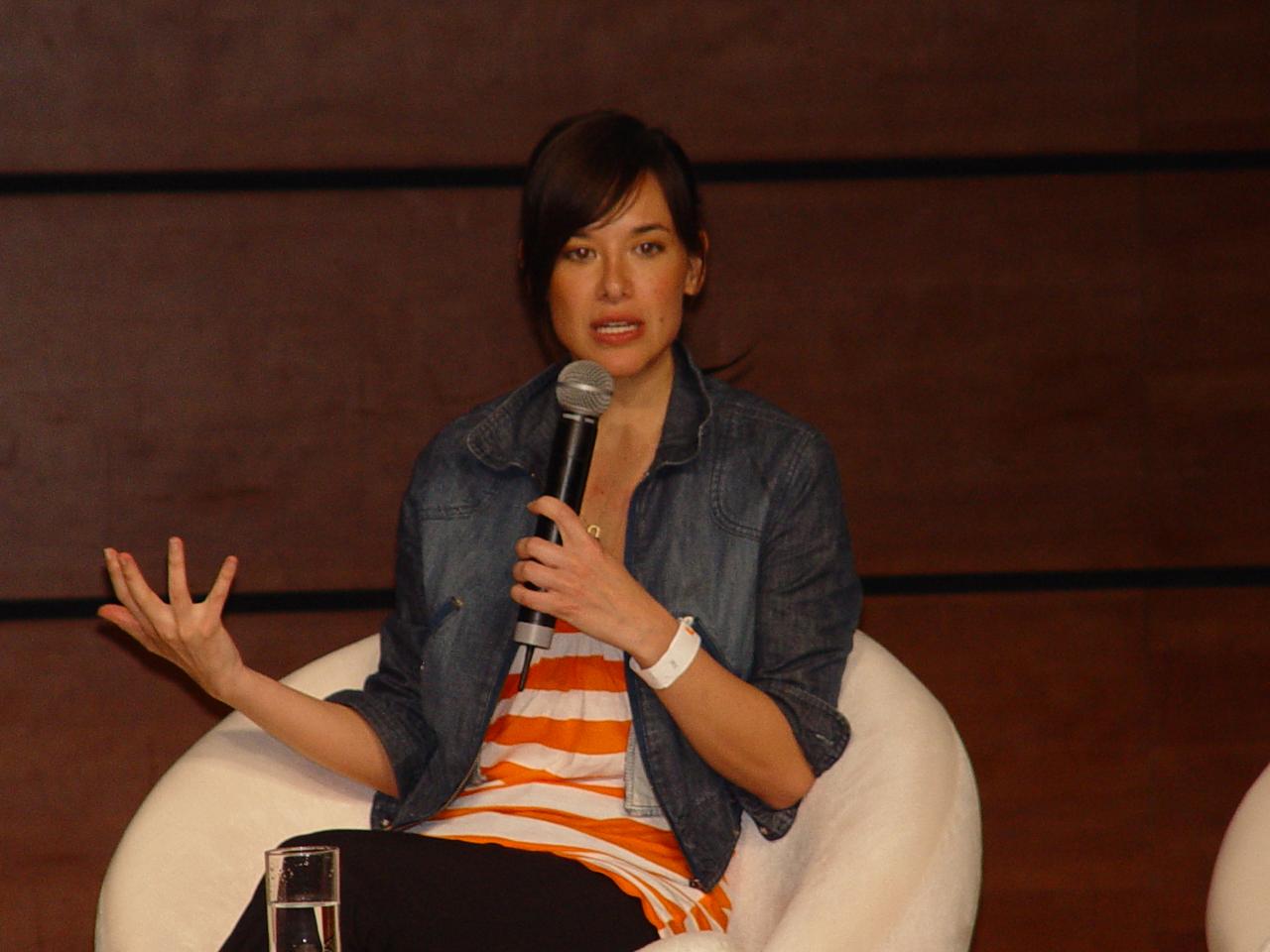 [23/03/2012] Videospiele sind nichts für Mädchen oder Frauen - Das weibliche Geschlecht hat sich in der virtuellen und realen Spielewelt einen festen Platz erkämpft, wie man an Branchen-Größen wie Jade Raymond, Amy Henning oder unserer Petra Fröhlich sehen kann.