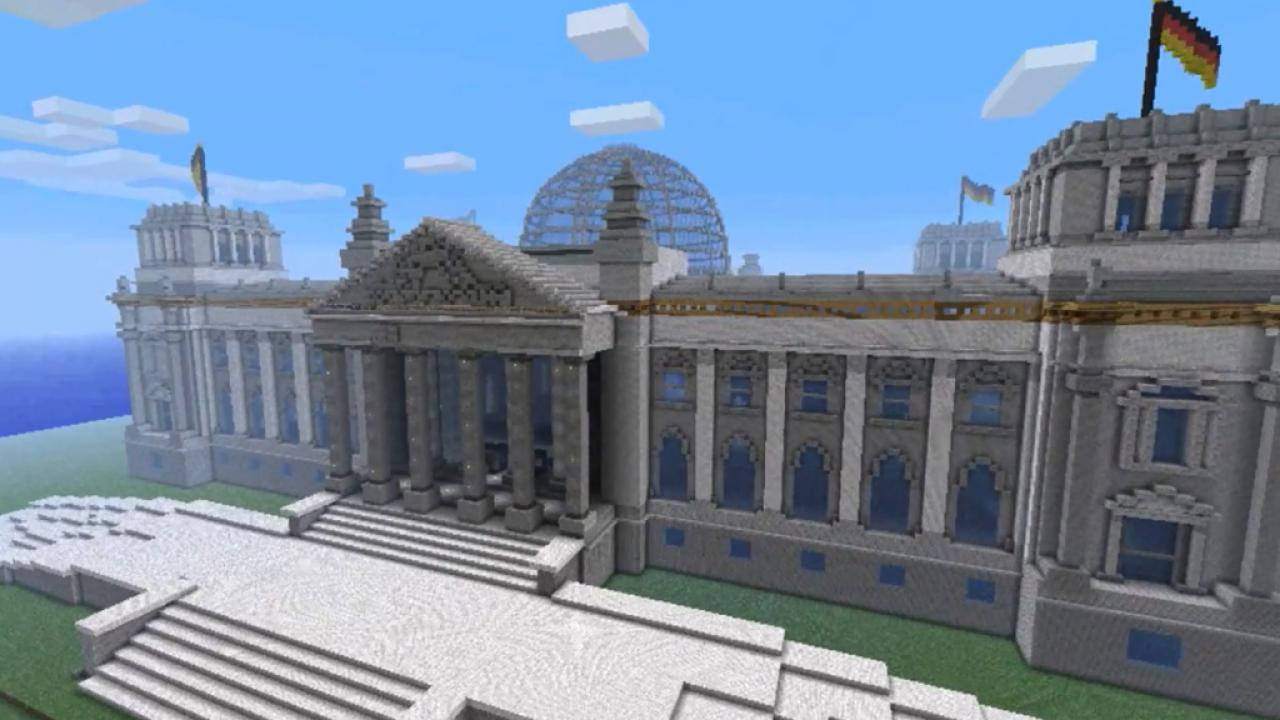 [17/07/2012] 10 - Reichstagsgebäude - Ein Fan hat den offiziellen Sitz des Deutschen Bundestag Stein für Stein nachgebaut - und wir finden, dass sich das Ergebnis durchaus sehen lassen kann. Ein kleines Detail fehlt jedoch: Der Schriftzug 