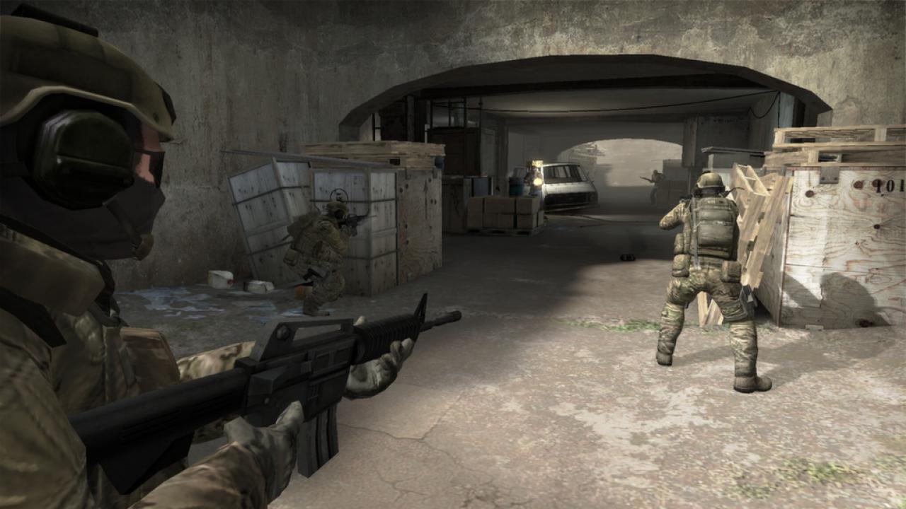 [22/08/2012] Counter-Strike - Kein Kimme und Korn, keine Spezialfähigkeiten und Perks, keine Chance mit Spray & Pray: Wenn ihr nicht gerade im Casual-Mode von Global Offensive rumtreibt, quasi dem Kindertisch der Shooter-Party, müsst ihr im Online-Shooter echten Skill, Teamgeist und Taktikverständnis beweisen. In den Runden wird es rasant und hektisch.