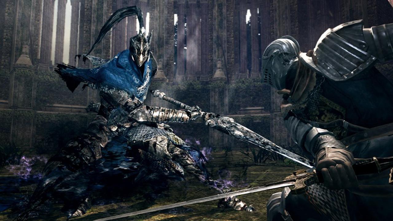 [15/08/2012] Dark Souls - Die Belohnungen muss man sich in dem bockschweren Rollenspiel mühevoll erarbeiten, allerdings ist die Freude danach umso größer. In der düsteren Spielwelt sind verschiedene Schätzen wie seltene Rüstungssets und Waffen verborgen. Einige der besten Ausrüstungsgegenstände können nur durchs Schmieden hergestellt werden.