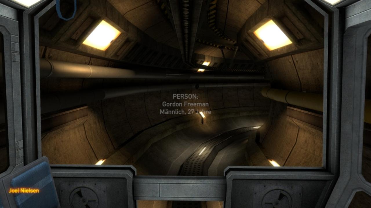 [15/09/2012] Half-Life - Rund zehn Minuten verbringen wir in einer Bahn, die uns in den Untergrund-Komplex Black Mesa bringt. Dabei sehen wir verschiedene Einrichtungen der Forschungsanlage und bekommen per Lautsprecher Hinweise und Verhaltensrichtlinien vorgesetzt.