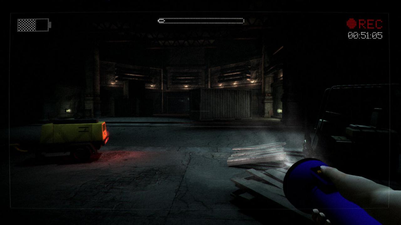 [26/11/2012] Slender: The Arrival - Einer der Trendsetter moderner Indie-Horrorspiele ist ohne Taschenlampe nahezu nicht auszuhalten. Während uns der titelgebende Slenderman auf den Fersen ist, bleibt uns nur die Taschenlampe, um uns einen Weg durch düstere Wälder und Minen zu bahnen.