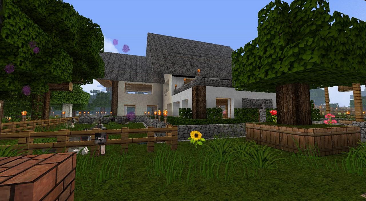 [06/12/2012] Bei Minecraft dürfen die Sprossen ebenfalls zusehen, während sie mit Lego spielen. Anschließend könnt ihr damit prahlen, dass eurer virtuelles Schloss viel gigantischer und prachtvoller ist, als dieses bunte Plastikgebilde, auf das ihr später vermutlich aus Versehen treten werdet und das ihr anschließend verflucht. Auf Legosteine zu treten, tut weh.