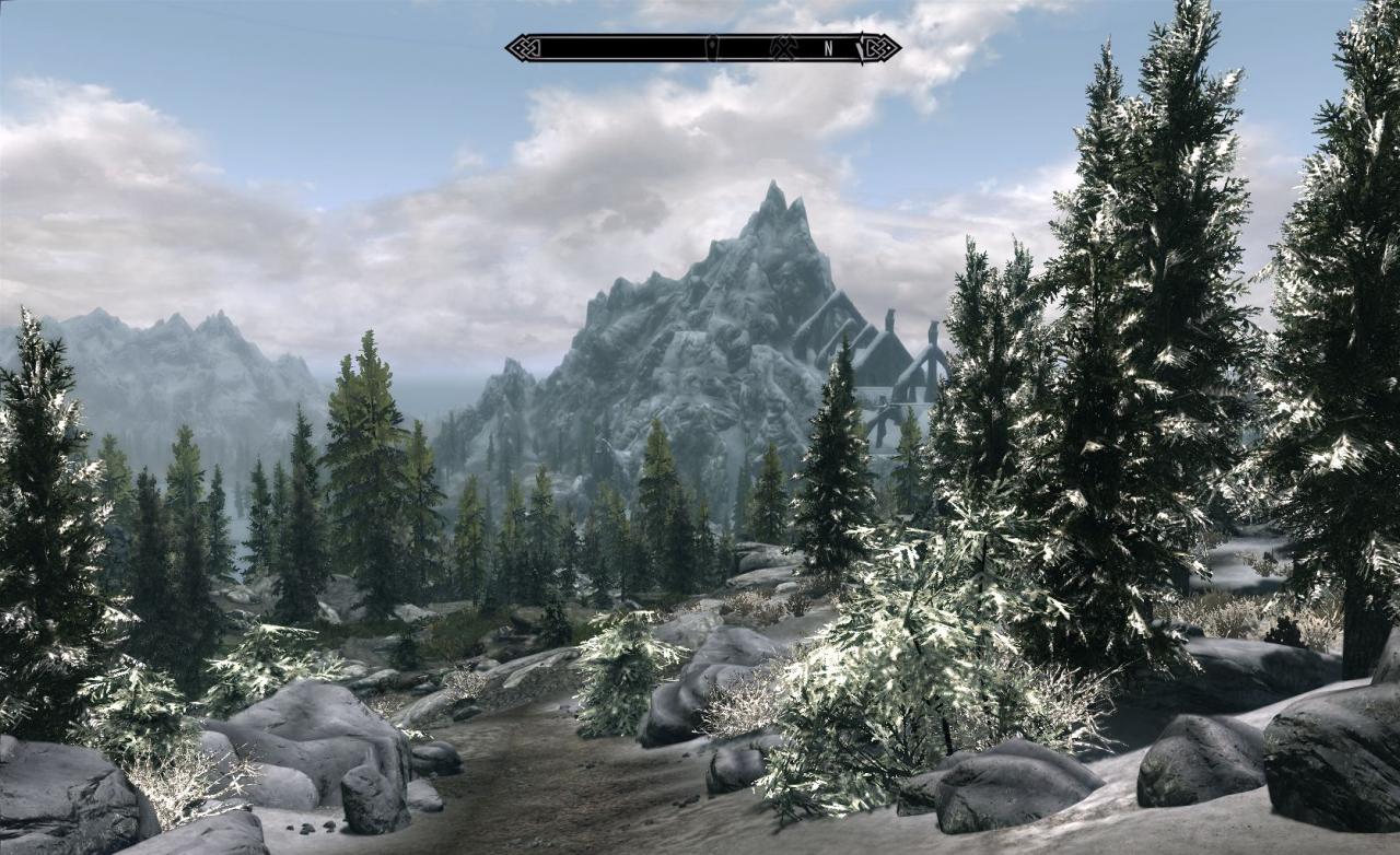 [20/12/2012] The Elder Scrolls: Skyrim mag zunächst zu komplex wirken, als einem Nicht-Zocker Videospiele näher zu bringen. Oder vielleicht gerade aus diesem Grund? Verglichen mit früheren Rollenspielen ist es mit seinen Spielhilfen doch recht Einsteigerfreundlich. Und in einer solch umfangreichen und bezaubernden Fantasy-Welt könnte sich jeder verlieren.