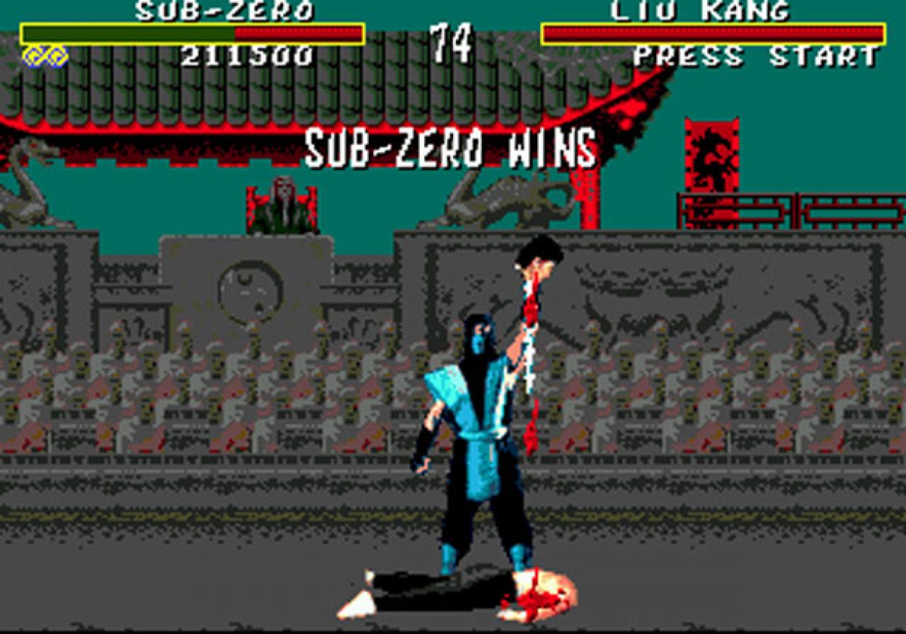 [28/12/2012] Schon aus dem Bild wird ersichtlich, warum Mortal Kombat keine Chance hatte: Pixelbrutalität erster Güte! Aber sogar die entschärfte Version ohne Blut und sonstiges gab den Behörden Anlass zur Sorge. Prügelnde Menschen haben eben leider kaum pädagogischen Wert.