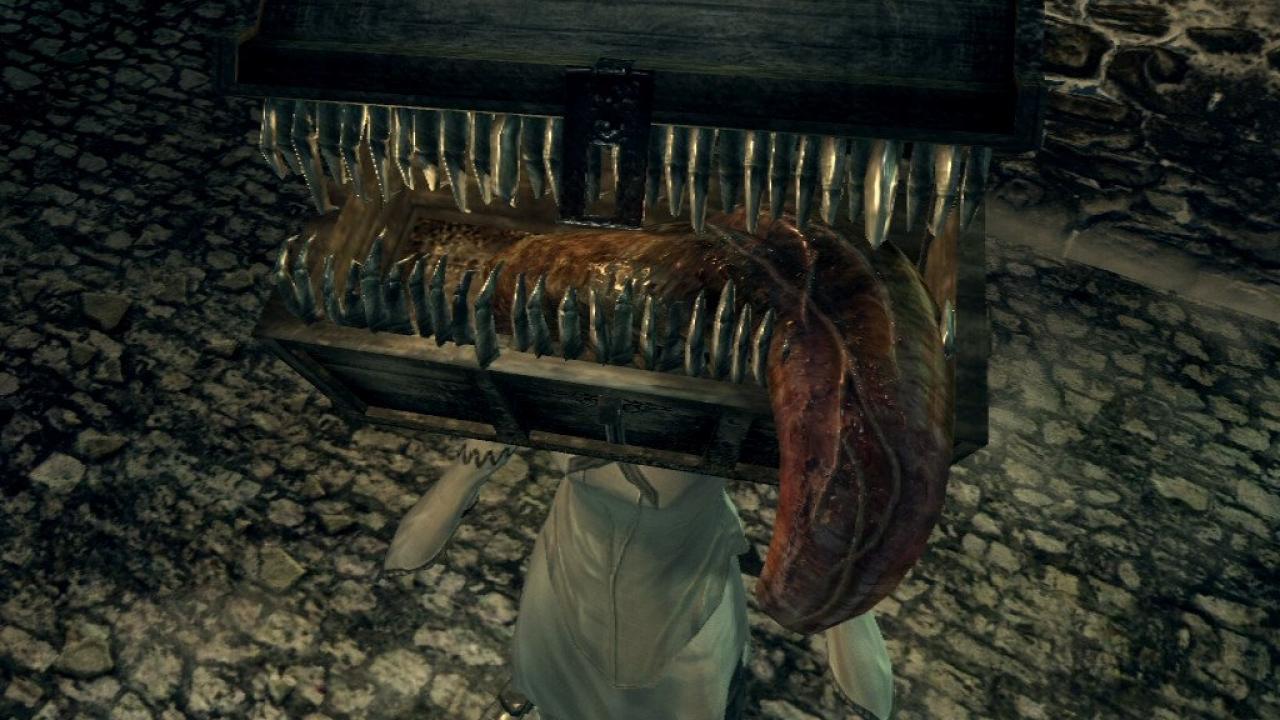 [08/03/2013] Leservorschläge - Mimik (Dark Souls) - Vorsicht vor den Truhen in Sens Festung! Einige dieser Schatzkisten entpuppen sich nämlich als garstige Kreaturen, die euch mit einem einzigen Biss in die digitalen Jagdgründe befördern. Bevor ihr die Truhen öffnet, solltet ihr zunächst mit einem Schwerthieb überprüfen, ob alles in Ordnung ist. 