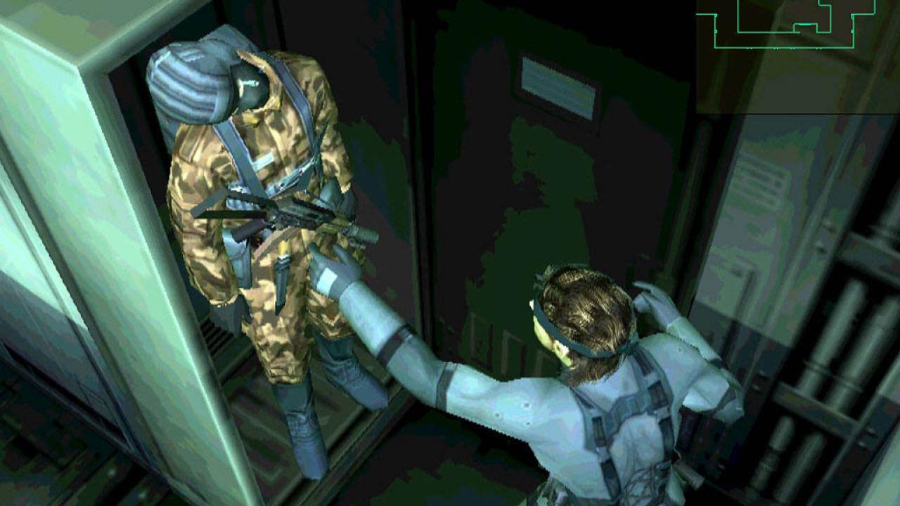 [24/03/2013] Schließfächertüren (Metal Gear Solid) - Auf den entsprechenden Türen findet Solid Snake ab und an Poster von leicht bekleideten Damen, was seinen Gehilfen Otacon sichtlich amüsiert. Und hey: In den Schließfächern lassen sich erledigte Soldaten verstauen. 