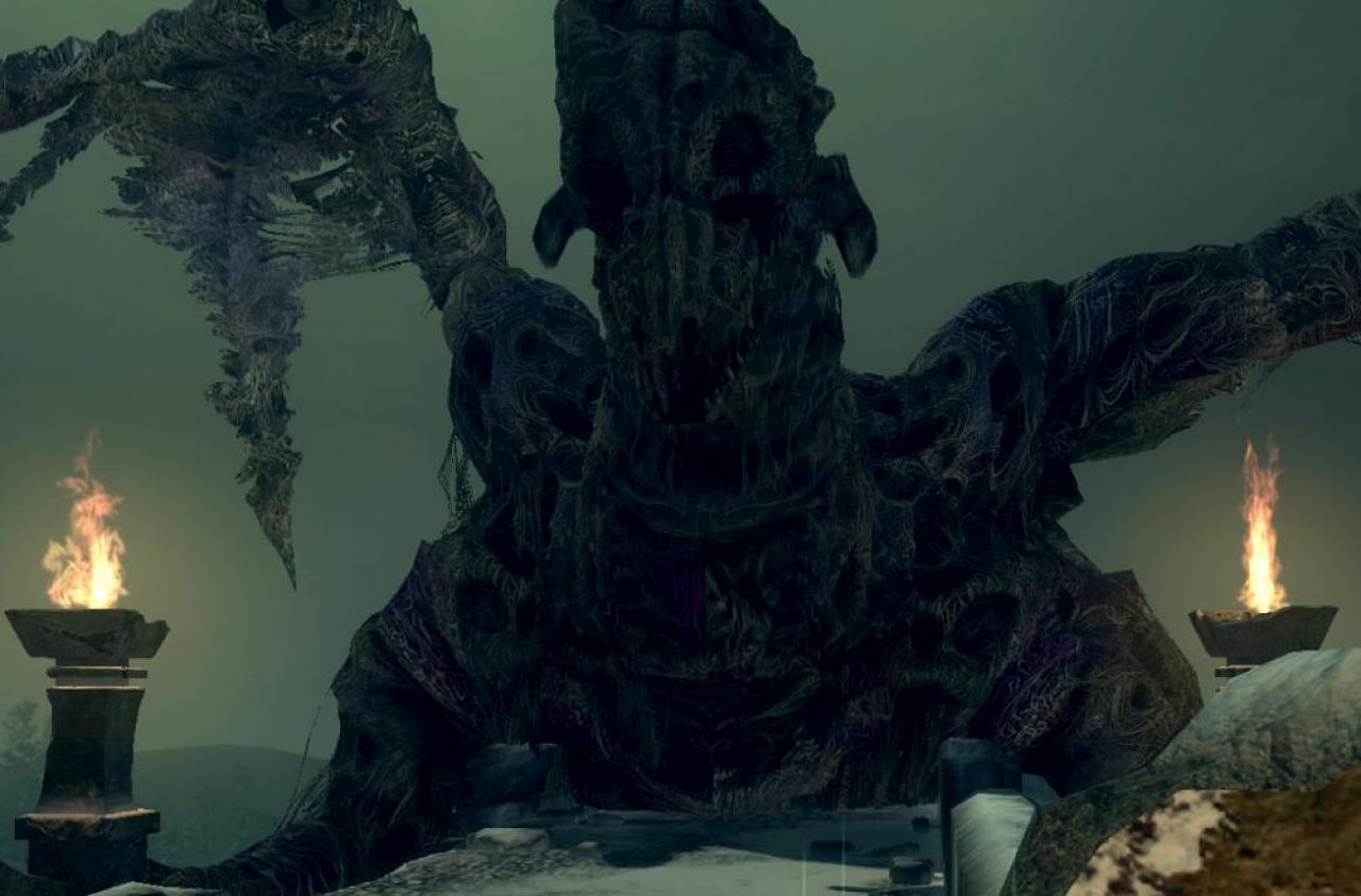 [31/05/2013] Dark Souls ist gezielt für Core-Gamer ausgelegt und bekannt dafür, eines der schwersten Videospiele zu sein. Es ist nur natürlich, dass es nicht nur die großen, sondern auch die kleinen Bosse in sich haben. Als würdigen Stellvertreter haben wir uns beim Screenshot für den Untoten Drachen entschieden.