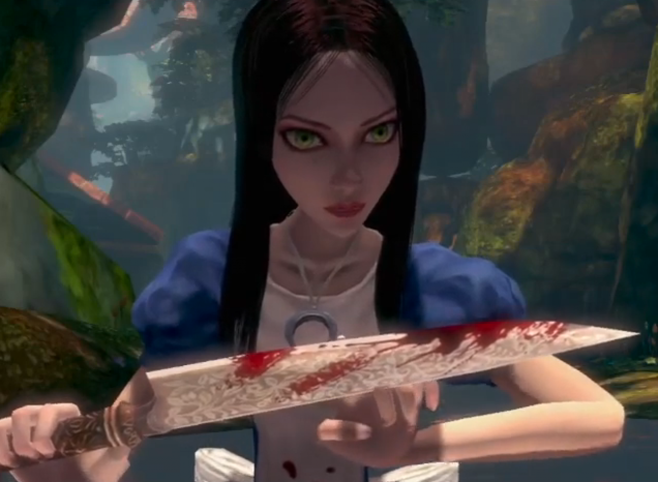 [23/07/2013] American McGee's Alice sowie der Nachfolger Alice: Madness Returns behandeln das Verlusttrauma von Alice. Kern dabei ist der Tod ihrer Eltern, die durch einen Brand ihr Leben verloren. Zudem quält sich Alice mit Schuldgefühlen für den Vorfall.