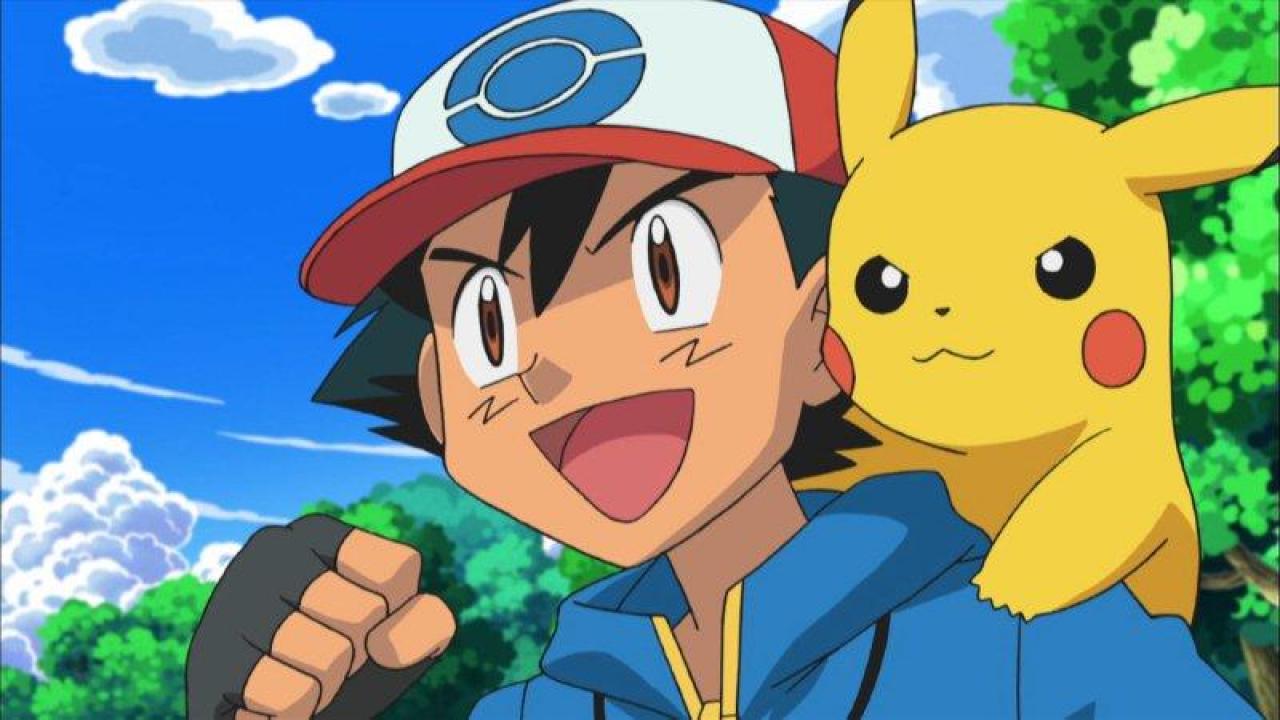 [11/07/2013] Als Kind war es einem natürlich egal, da war man auf den Pokemontrainer immer eifersüchtig. Der musste nicht in die Schule, keine Eltern, Turniere bestreiten... Und das alles mit 10! Dass das führeife Früchtchen spätestens ab der gelben Version mit einem Tier knuddelt, das ihn jederzeit braten könnte und ohne Schutz gegen eine Verbrecherorganisation mit giftigen Pokemon kämpft ist uns irgendwie nie so aufgefallen. In der Welt von Pokemon ist eben alles anders!
