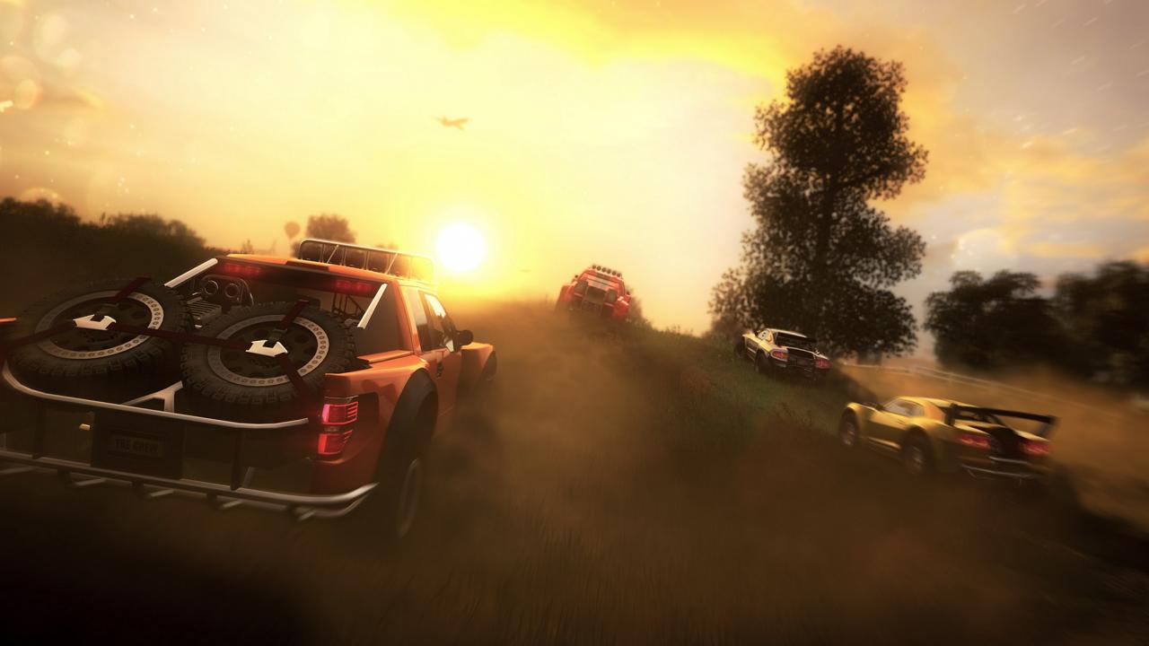 [23/08/2013] The Crew von Ivory Tower und Ubisoft Reflections ist nicht weniger ambitioniert als das 2009 von Codemasters veröffentlichte Sandbox-Rennspiel Fuel. Dieses verschwand aufgrund technischer und spielerischer Unzulänglichkeiten jedoch schnell in der Schublade der Bedeutungslosigkeit. Kann es Ivory Tower mit The Crew besser machen? Ende des Jahres soll sich zeigen, ob das Rennspiel mit beständiger und offener Spielwelt hält, was die Macher versprechen. Großer Umfang, große Pläne, viel Raum für Fehler.