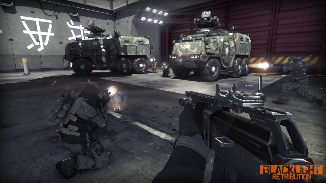 [22/08/2013] Blacklight: Retribution spielt sich rasant, flüssig und vielseitig. Ein Vergleich mit Call of Duty kommt nicht von ungefähr. Spaß macht auch die komplexe Waffen- und Ausrüstungs-Individualisierung. Die Finanzierung neuer Schusswaffen(teile) gestaltet sich als erfreulich fair. Wollt ihr kein Echtgeld zahlen, könnt ihr sie stattdessen für wenig Ingame-Währung mieten oder gar kaufen, habt ihr genügend Spielgeld gesammelt. Eine Runde spielen reicht bereits, um euch einen Tag lang eine Waffe zu mieten.