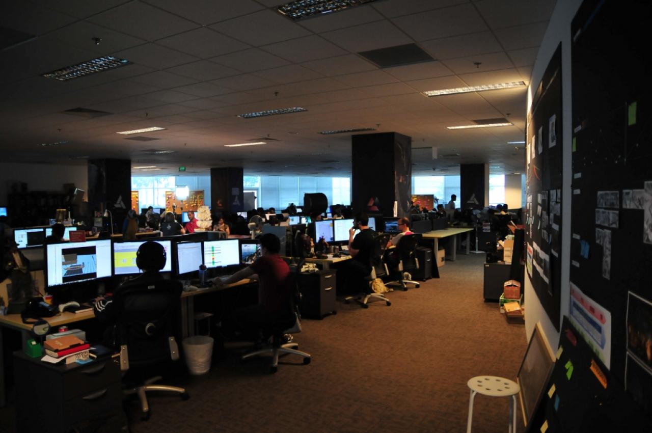 [05/08/2013] Hinter den Kulissen von Assassin's Creed 4: Black Flag - Fotos aus dem Studio von Ubisoft Singapur. (2)