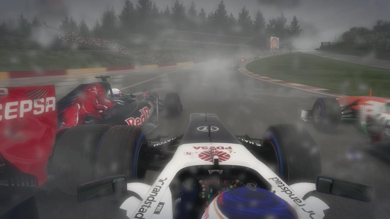 [30/09/2013] F1 2013 (PC, PS3, Xbox 360) - Fans der Formel 1 kommen bei Codemasters' F1 2013 voll auf ihre Kosten. Im Rennspiel erlebt ihr die Karriere eines Formel-1-Fahrers, nehmt eigenhändig Änderungen am Fahrzeug-Setup vor und versucht, euer Team zu Ruhm und Ehre zu führen. Mit F1 2015 steht der diesjährige Ableger in den Startlöchern. Der Release erfolgt am 10. Juli für PC, PS4 und Xbox One.