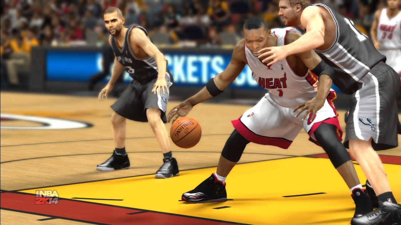 [30/09/2013] Die Spieleranimationen wirken so realistisch, dass dass der Abstand zu einer NBA-Fernsehübertragung sehr gering ist.