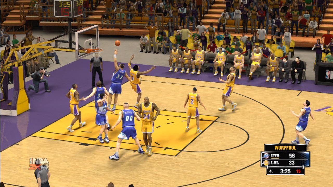 [30/09/2013] Auch Klassikerteams stehen wieder zur Auswahl, etwa die legendären LA Lakers von 1998 mit dem mächtigen Shaquille O'Neal in der Center-Position und Kobe Bryant als Shooting Guard.