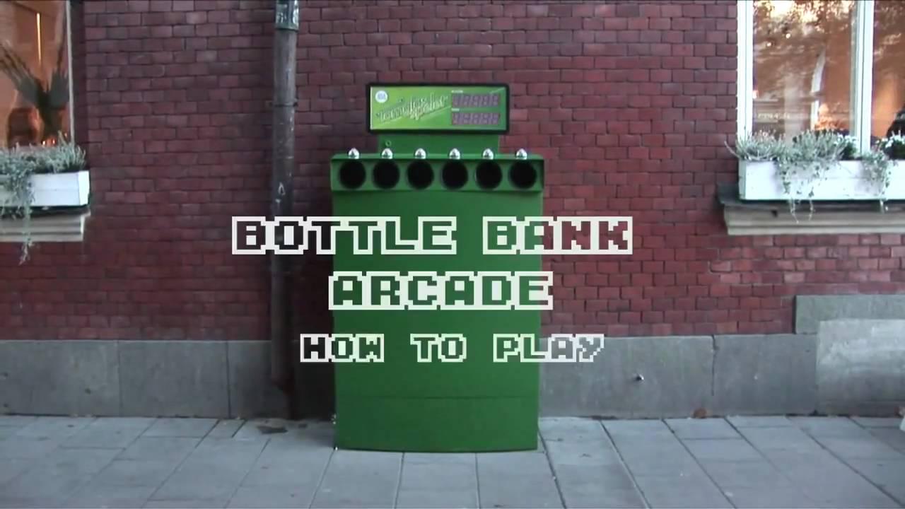 [31/10/2013] Test: Mit der Bottle Bank Arcade Machine bewiesen Forscher im Auftrag von VW, dass das Verhalten von Menschen durch Spaß beeinflusst werden kann. Passanten nutzen diesen Altglas-Container dank Spielhintergrund viel häufiger als die normalen.