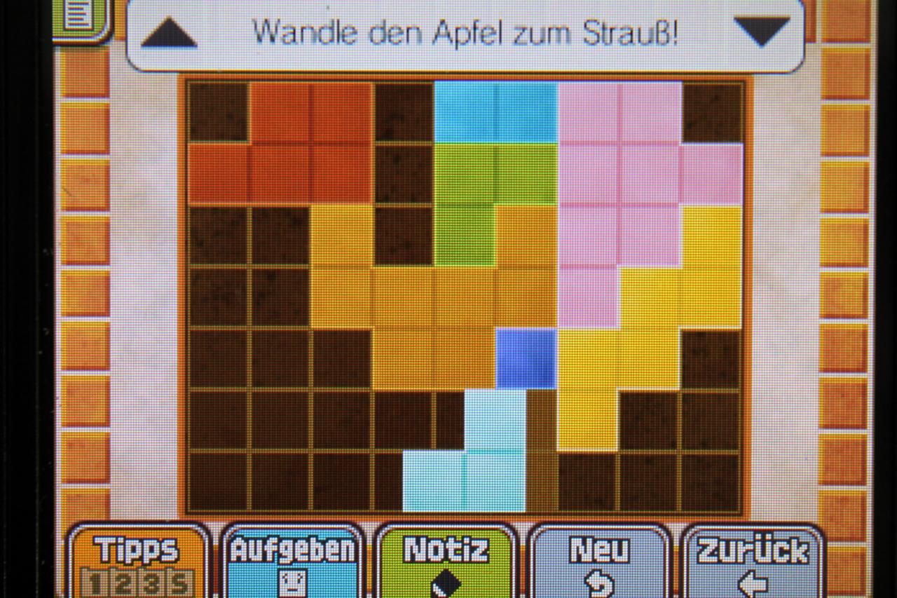 [11/11/2013] Professor Layton und das Vermächtnis von Aslant: Um Rätsel 067: Ein gefiederter Apfel abzuschließen, müsst ihr den Strauß wie oben gezeigt zusammenbauen.