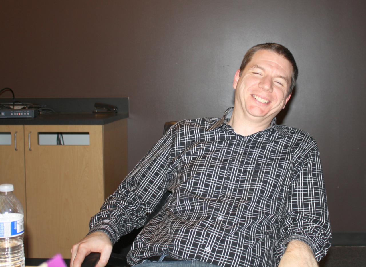 [17/12/2013] Senior Composer Nathan Gregg stand vor der schwierigen Aufgabe, Musik zu komponieren, die dem Vergleich mit den Film-Soundtracks standhält.