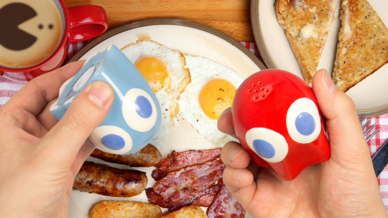 [16/12/2013] Die Pacman Salz- und Pfefferstreuer eignet sich vielleicht besser als Geschenk zur Wohnungseinweihung, aber verkehrt sind diese putzigen Küchenutensilien sicher nicht.