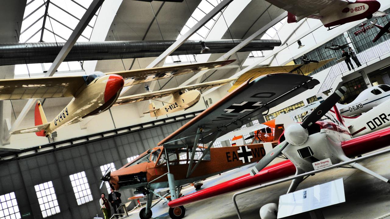 [31/03/2014] In der Sammlung der Luftwerft finden sich einige bemerkenswerte Ausstellungsstücke. (4)