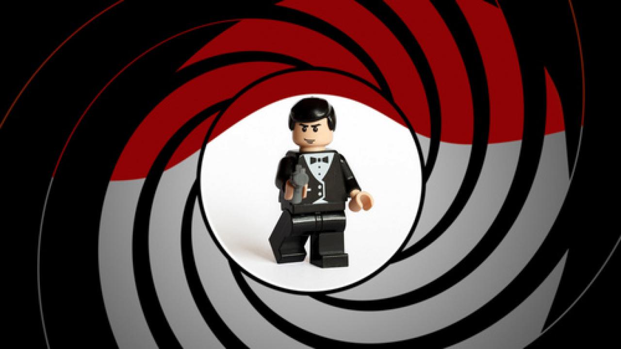 [07/03/2014] James Bond zieht immer. In der Kinowelt ist die Franchise eine Legende. Der Zocker ins wünscht sich allerdings mehr und bessere Bond-Games. Darum erteilen wir unserem Lieblingsagenten hiermit die Lizenz zur Lego-Transformation!