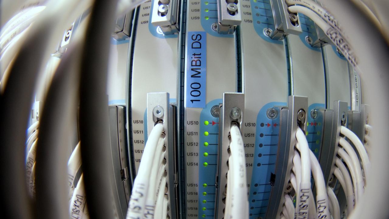 [14/07/2014] Lahme Internetverbindung - Nichts ist schlimmer als eine unzuverlässige Internetleitung. In Zeiten digitaler Downloads, dauerhafter Online-Anbindung und Online-Gaming kommt jeder Ausfall mit einem kleinen Herzinfarkt. Abgeschottet von der Außenwelt werden aus Stunden oder lediglich Minuten gefühlte Monate...