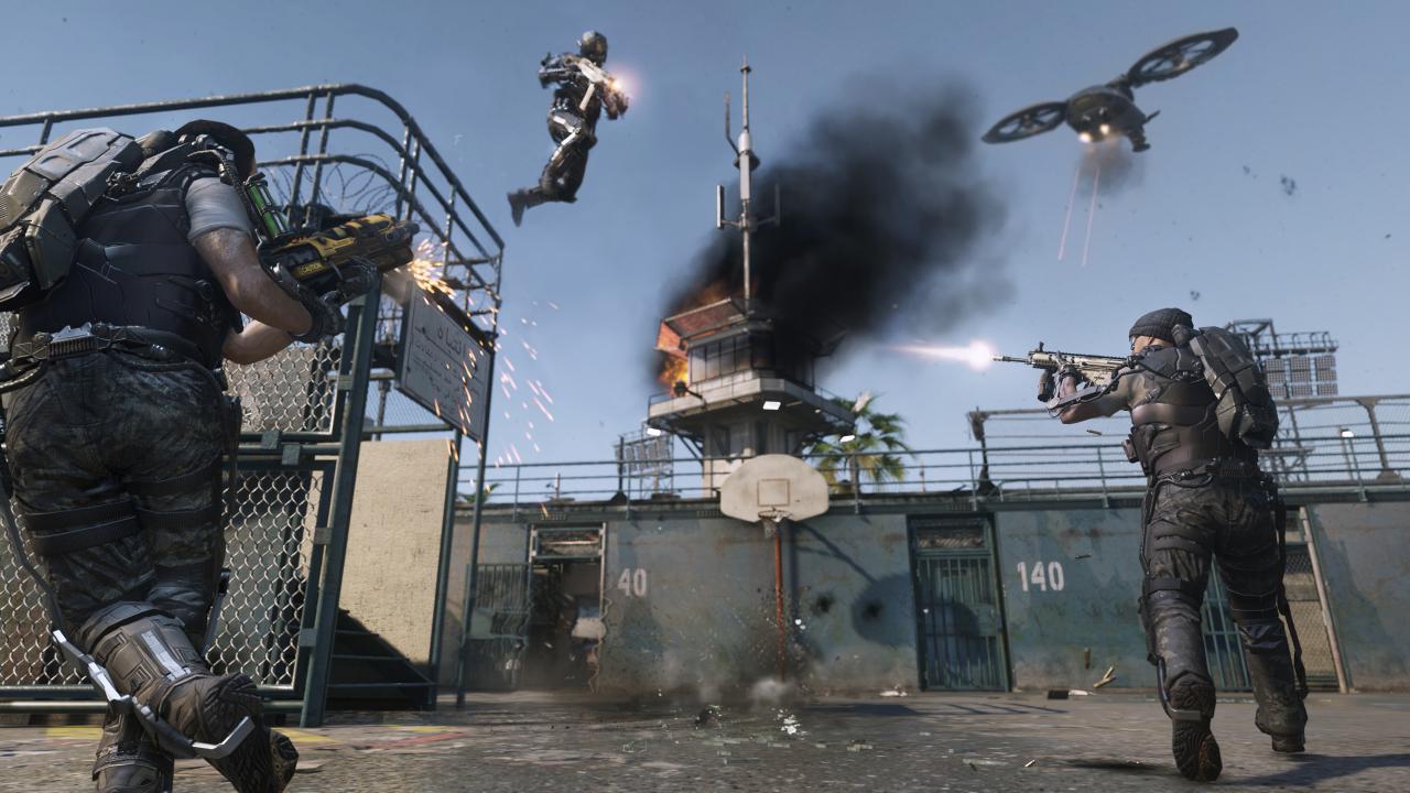 [11/08/2014] Call of Duty - Jahr für Jahr kaufen sich die Hardcore-Fans des Activision-Shooters freudig das neue Call of Duty. Wer die Random-Matches im Online-Modus kennt, der wird nicht lange brauchen um festzustellen, welche Altersgruppen dort vorwiegend anzutreffen sind. Dass es bei solchen Spielern oftmals an Respekt fehlt und man bloß nicht das Wort Battlefield in den Mund nehmen sollte, dürfte jeder recht schnell feststellen und kommt sich vor wie im Dorf der intelligenzbefreiten Verdammten. Gruselig...