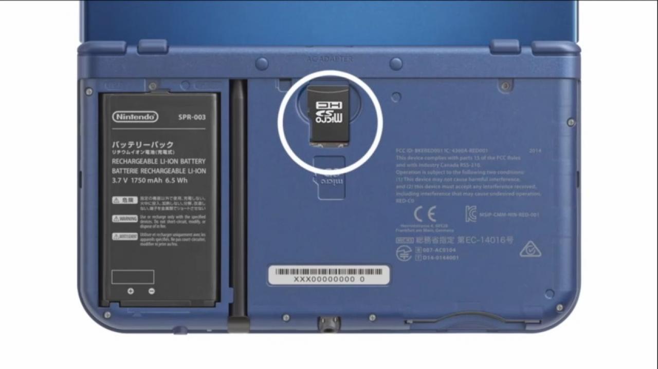 [29/08/2014] Die MicroSD-Card versteckt sich beim New Nintendo 3DS hinter der Blende an der Rücksteite. Diese entfernt ihr mittels Schraubendreher.