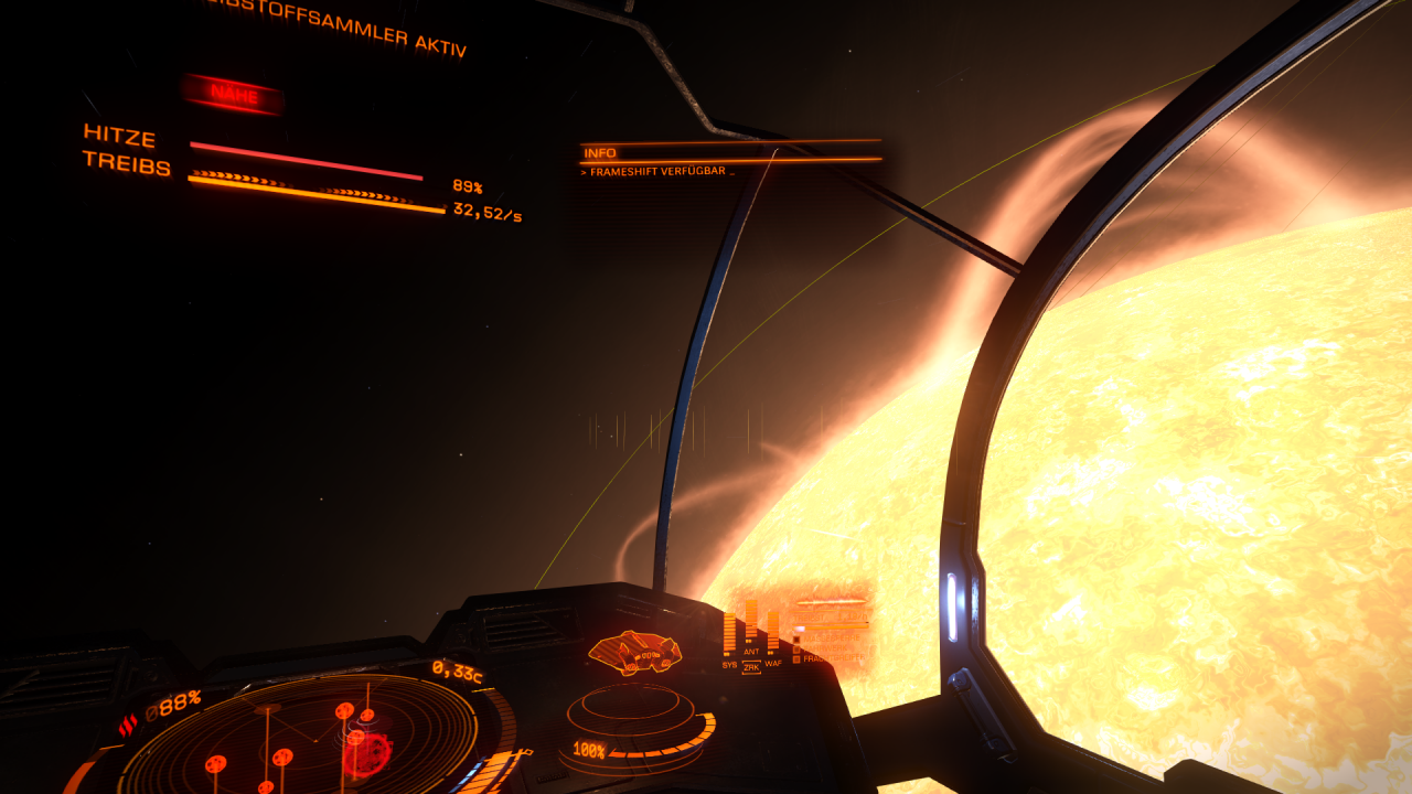 [21/12/2014] Elite: Dangerous - Mithilfe des Treibstoffsammlermoduls lässt sich in Sonnennähe bequem Antriebs-Energie nachtanken.