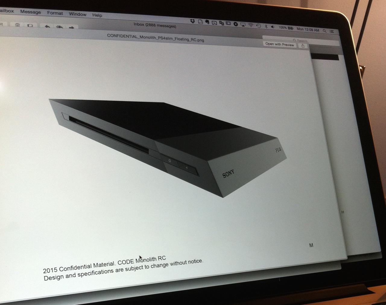 [23/01/2015] Nur eine Fälschung: die angeblich ersten Bilder von der PS4 Slim! Im Netz sorgten die Bilder dennoch für Aufregung.