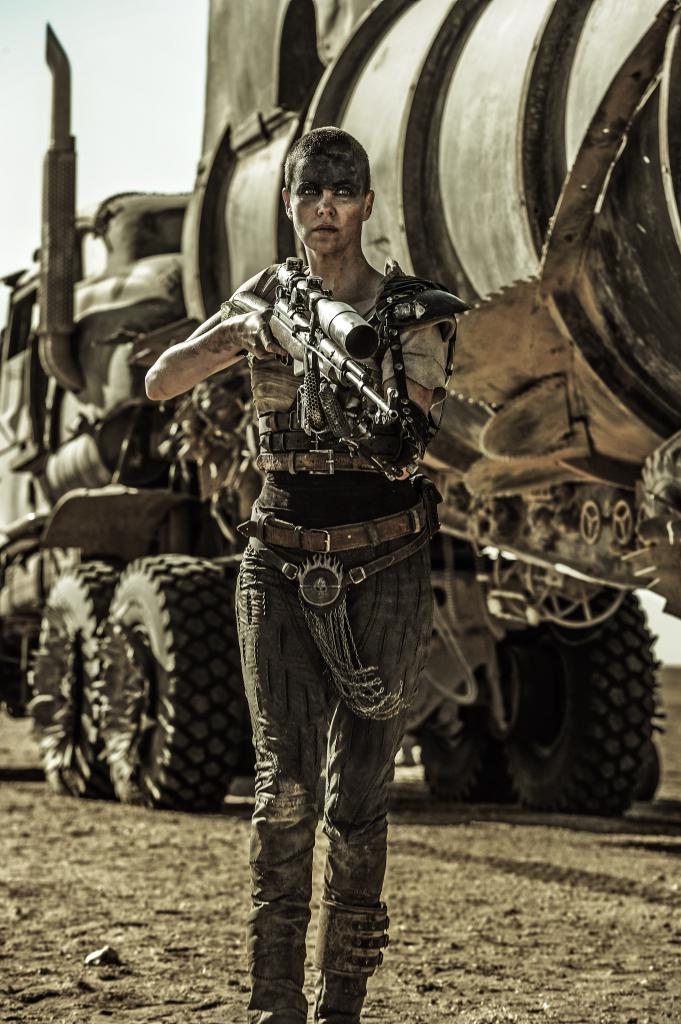 [12/05/2015] Szenenfotos aus Mad Max: Fury Road, ab 14. Mai 2015 im Kino. (3)
