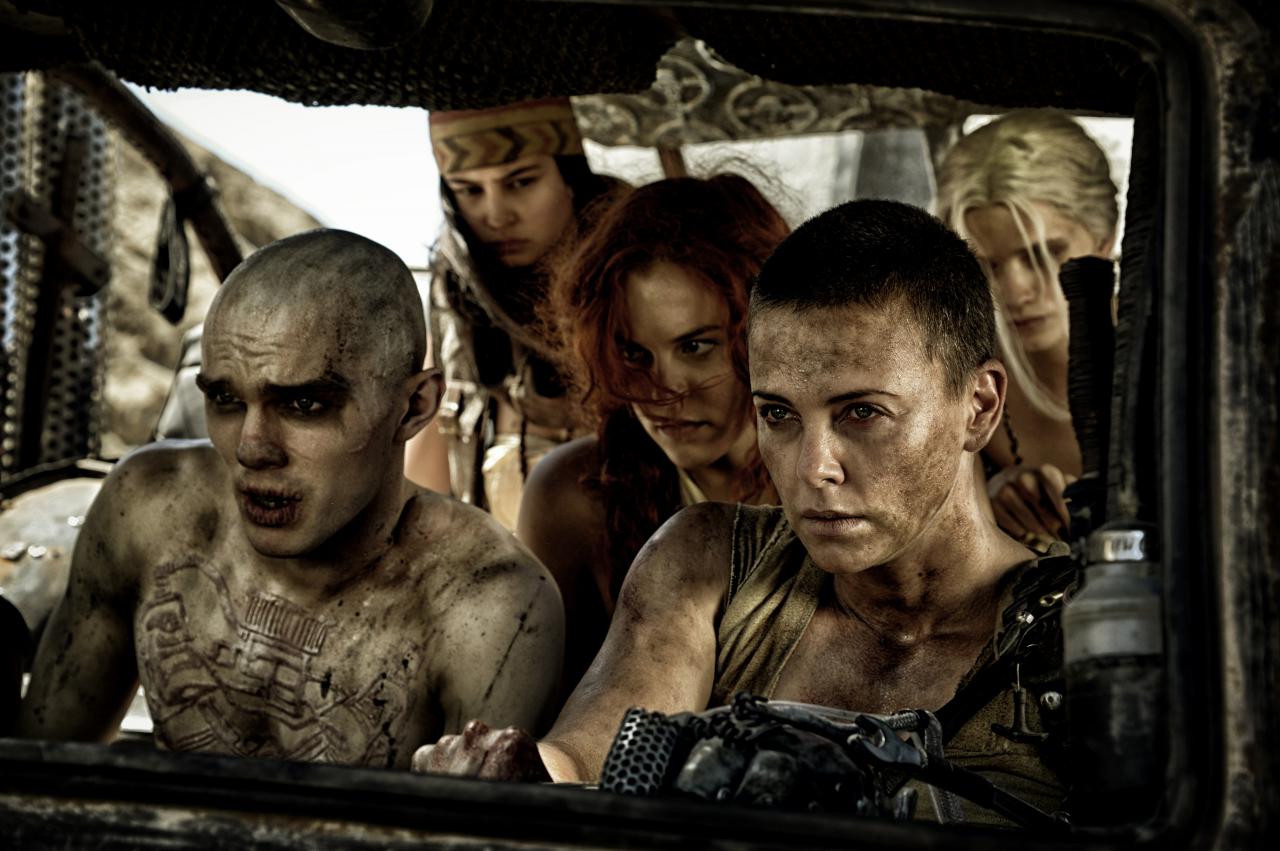 [12/05/2015] Szenenfotos aus Mad Max: Fury Road, ab 14. Mai 2015 im Kino. (41)