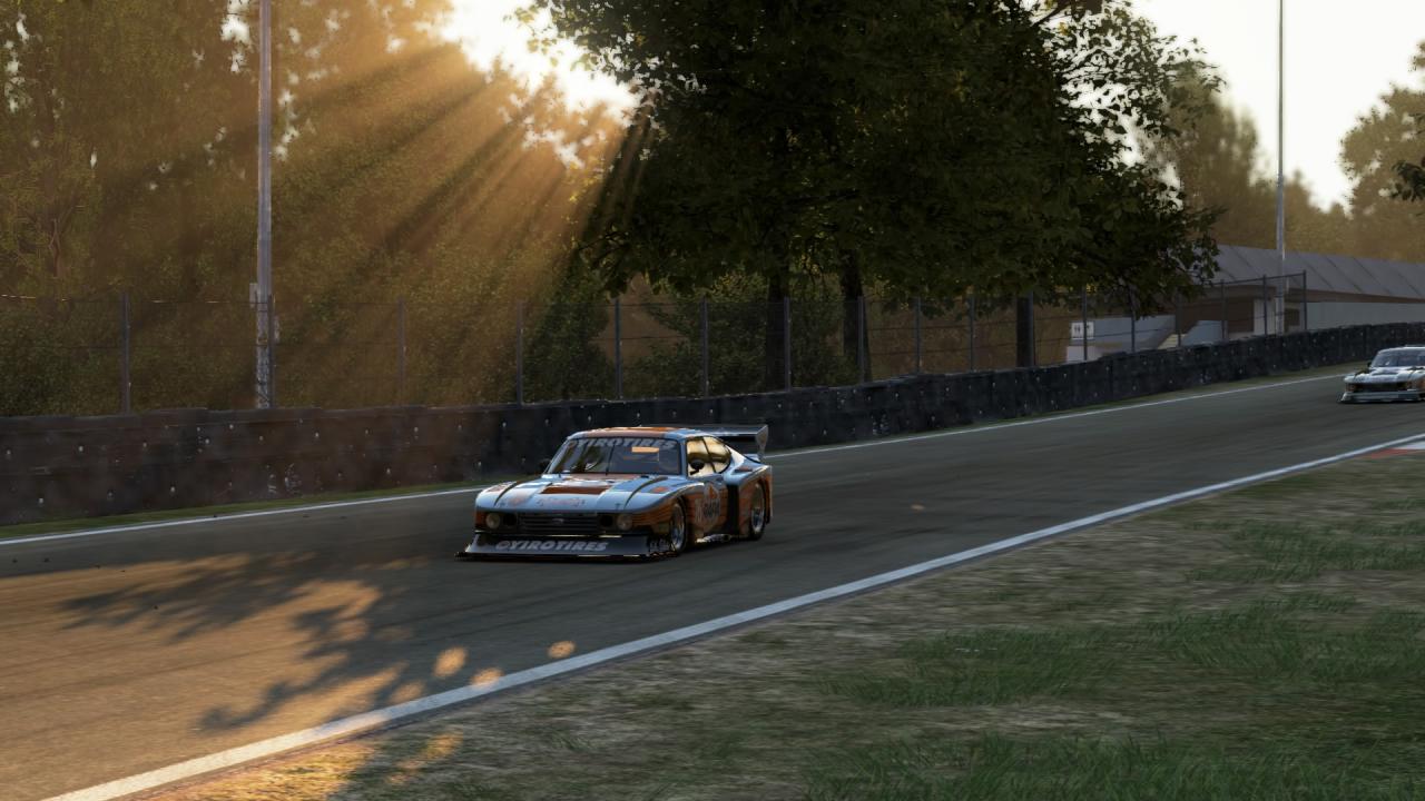 [05/05/2015] Goldene Stunde in Zolder: Die PS4-Version sieht blendend aus.