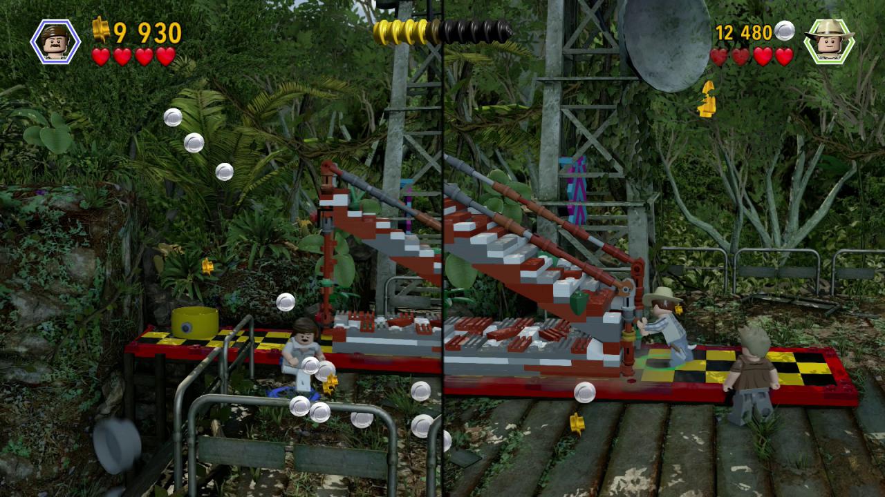 [10/06/2015] Lego-Typisch dürft ihr das Abenteuer auch im Zweispieler-Koop bestreiten.
