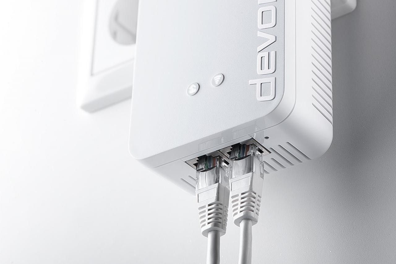 [23/07/2015] Die dLAN-Adapter von Devolo bieten einen Steckdosen-Anschluss