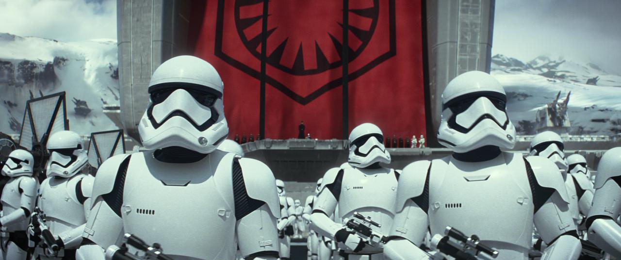 [18/08/2015] Star Wars: Das Erwachen der Macht - Szenenbilder aus dem Film, der am 17. Dezember 2015 in die Kinos kommt. (7)