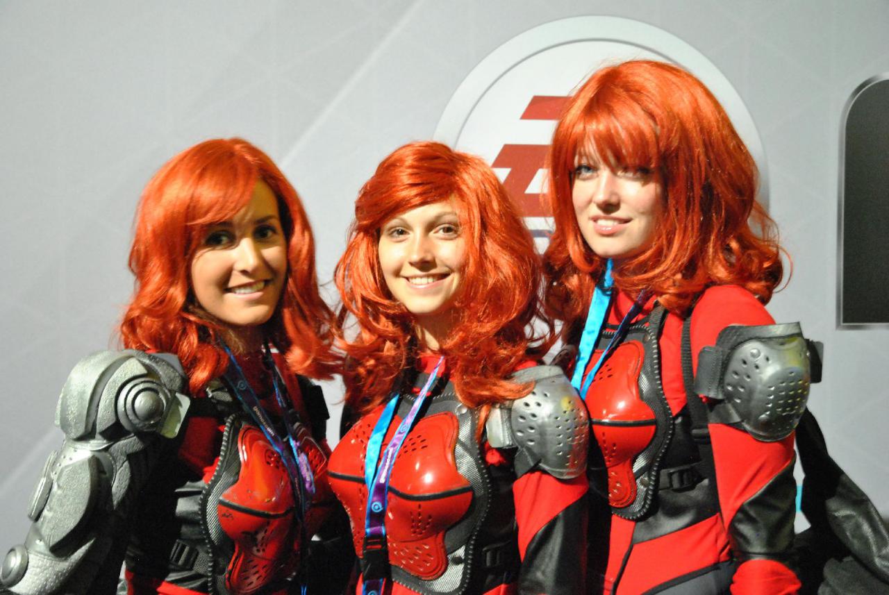 [06/08/2015] Gamescom 2015 - Babes, Messestände, Warteschlangen - Fotos von Tag 2 (1)