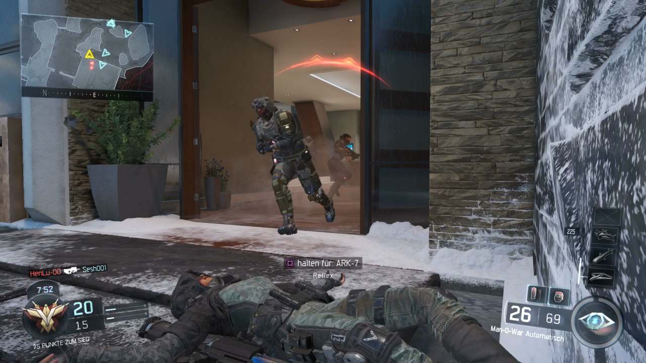 [30/09/2015] Call of Duty: Black Ops 3 mit Teamwork auch in öffentlichen Matches. Statt Teabag-Siegesposen und vergleichbaren Untaten, mit denen sich viele Spieler viel mehr zum Affen machen als ihre Dominanz zu signalisieren, sollten viel mehr Spieler ihr Headset aufsetzen und es einmal mit Teamwork versuchen, statt sich auf ihre eigene Statistik zu fixieren. Kommunikation ist das Schlüsselwort.