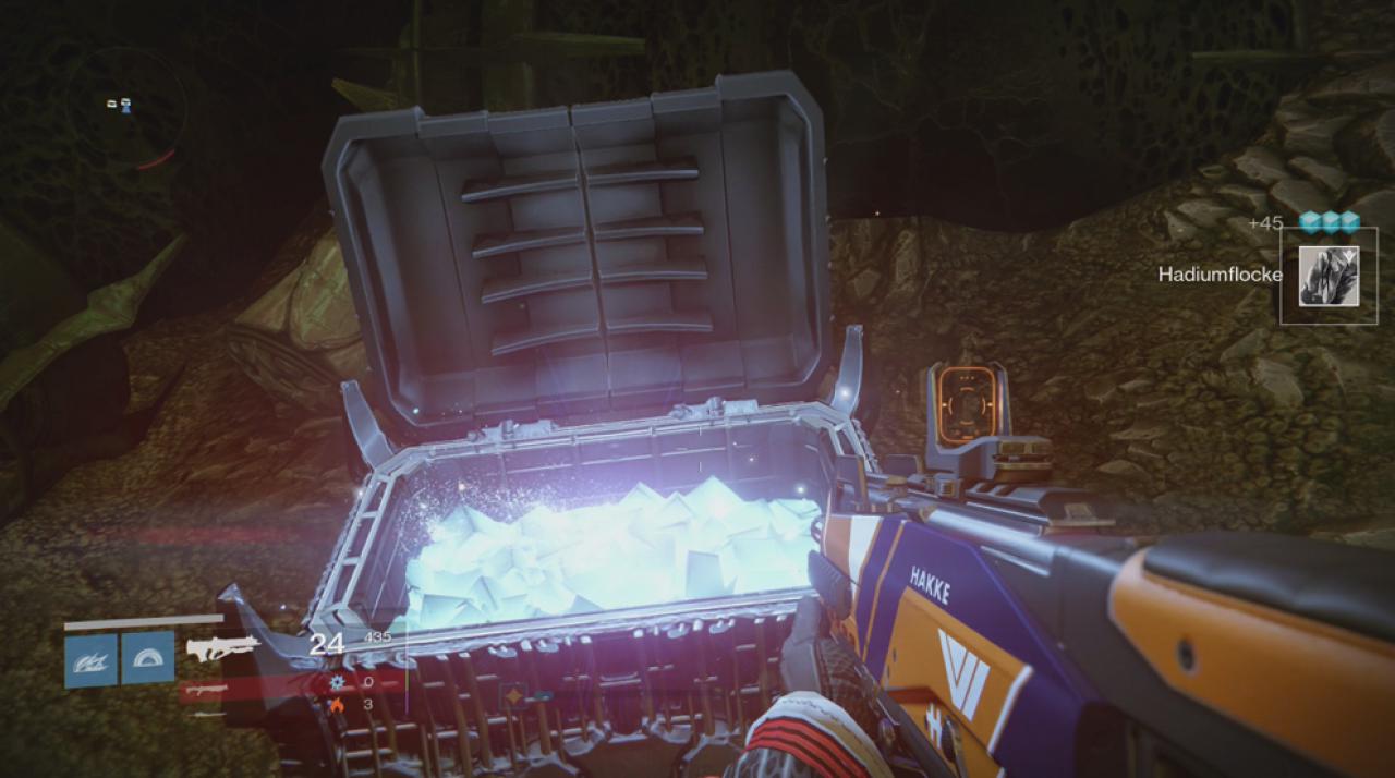 [17/09/2015] Um das Schwert in Destiny: König der Besessenen herzustellen, müsst ihr Hadiumflocken sammeln - und die gibt es nur in Truhen auf dem Grabschiff!