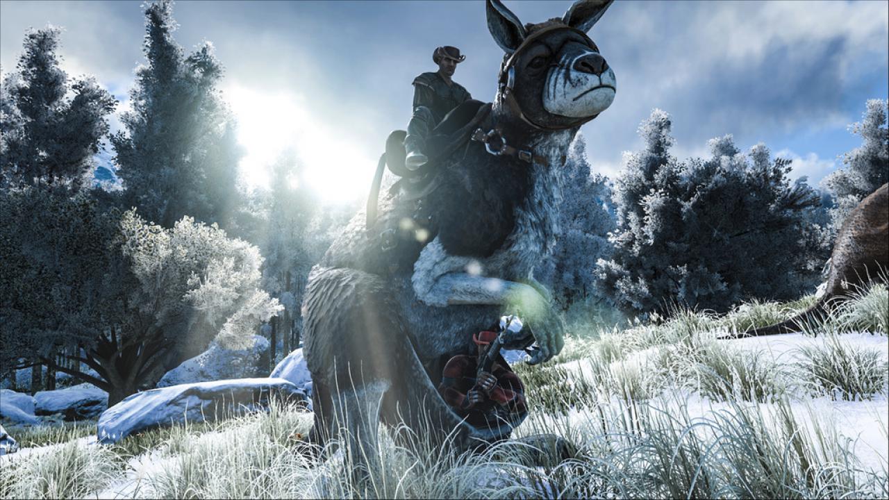 [01/01/2016] ARK: Survival Evolved nähert sich dem geplanten Release im Juni 2016. Fast täglich erscheinen Updates und kaum ein Early-Access-Spiel bietet vor Release bereits so viele Inhalte. Lediglich an der Performance muss Studio Wildcard noch schrauben - nichtsdestotrotz fand das Spiel bereits mehr als 2 Millionen Abnehmer auf Steam und wird auch auf Xbox One aktiv gespielt. ARK ist eines der Paradebeispiele für gelungene Early-Access-Titel.